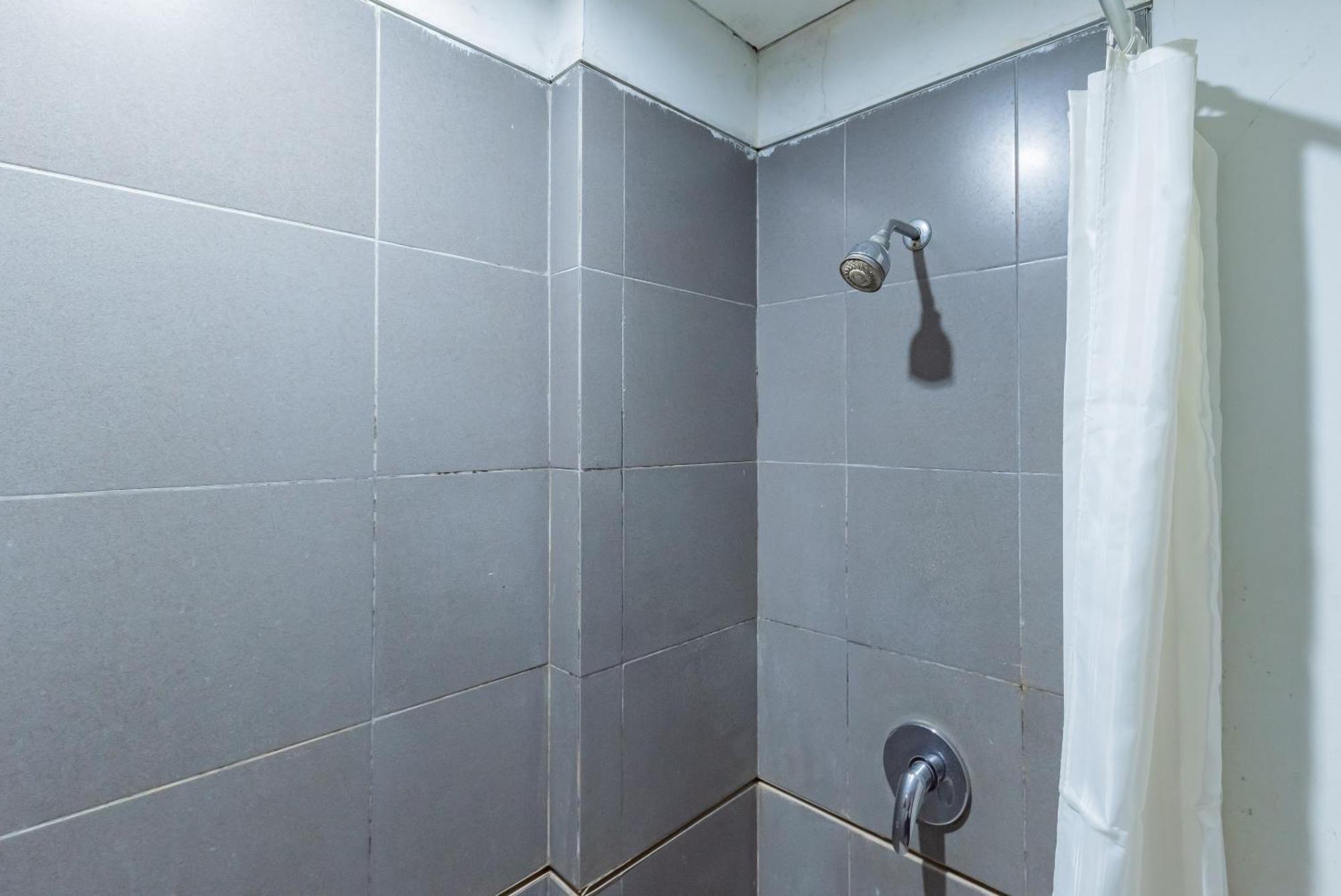 בנדונג Reddoorz Premium Near Paris Van Java Mall מראה חיצוני תמונה