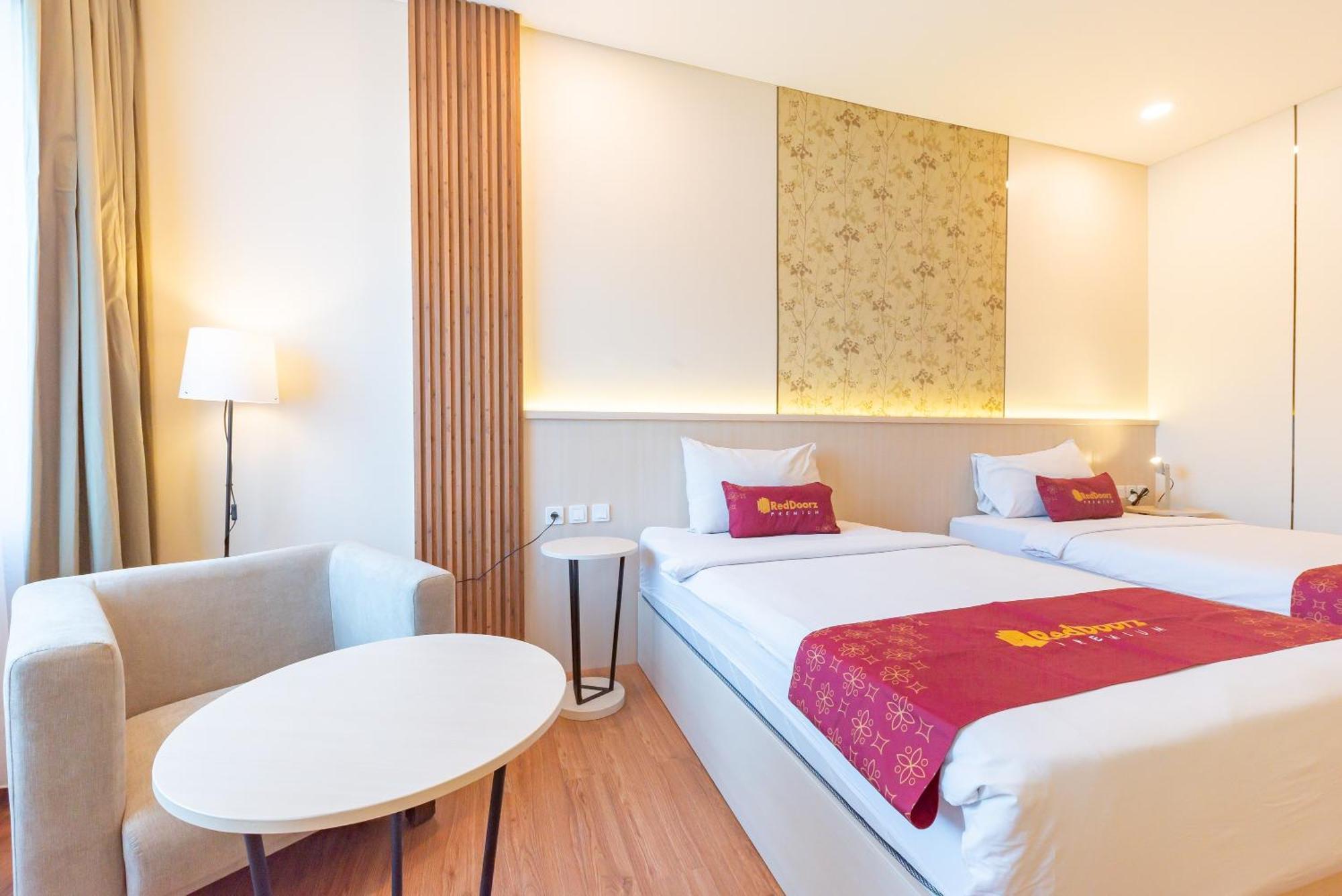 בנדונג Reddoorz Premium Near Paris Van Java Mall מראה חיצוני תמונה